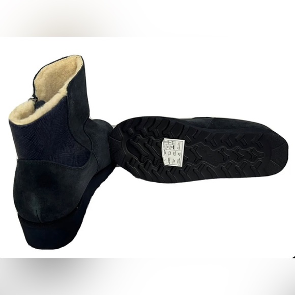 NWT!! New BEARPAW Megan Suede Sheepskin Bootie with NeverWet-Navy-Size 9-NEW - Picture 6 of 7